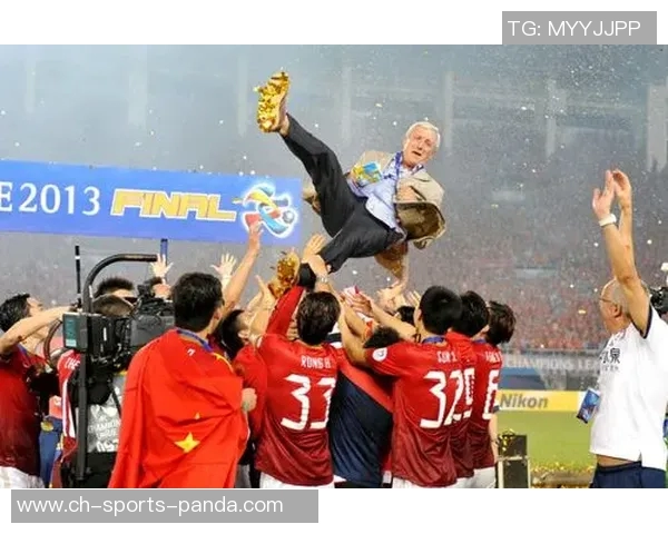 德里赫特遗憾与教练短暂相处滕哈赫阿莫林双双离职引发关注